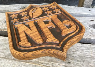 NFL-Logo aus Holz gefräst