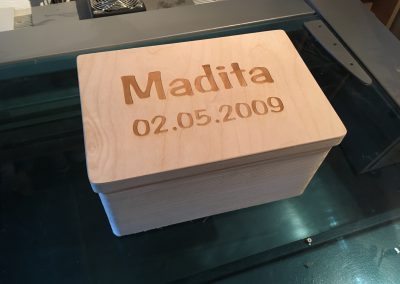 Holzbox mit Lasergravur