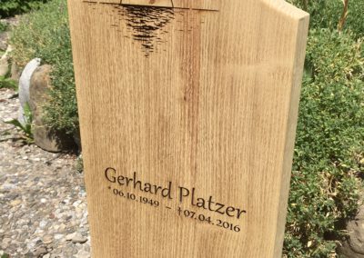 Grabstein aus Holz Holzschild Grabtafel Gedenktafel Lasergravur