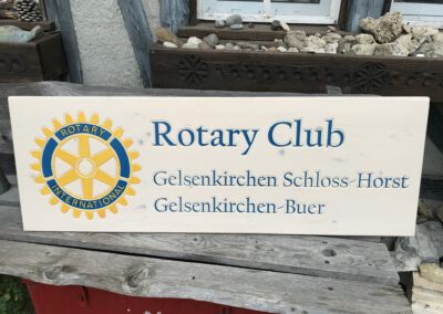 Holzschild Firmenschild Werbeschild Messeschild farbig kontur Rotary Club